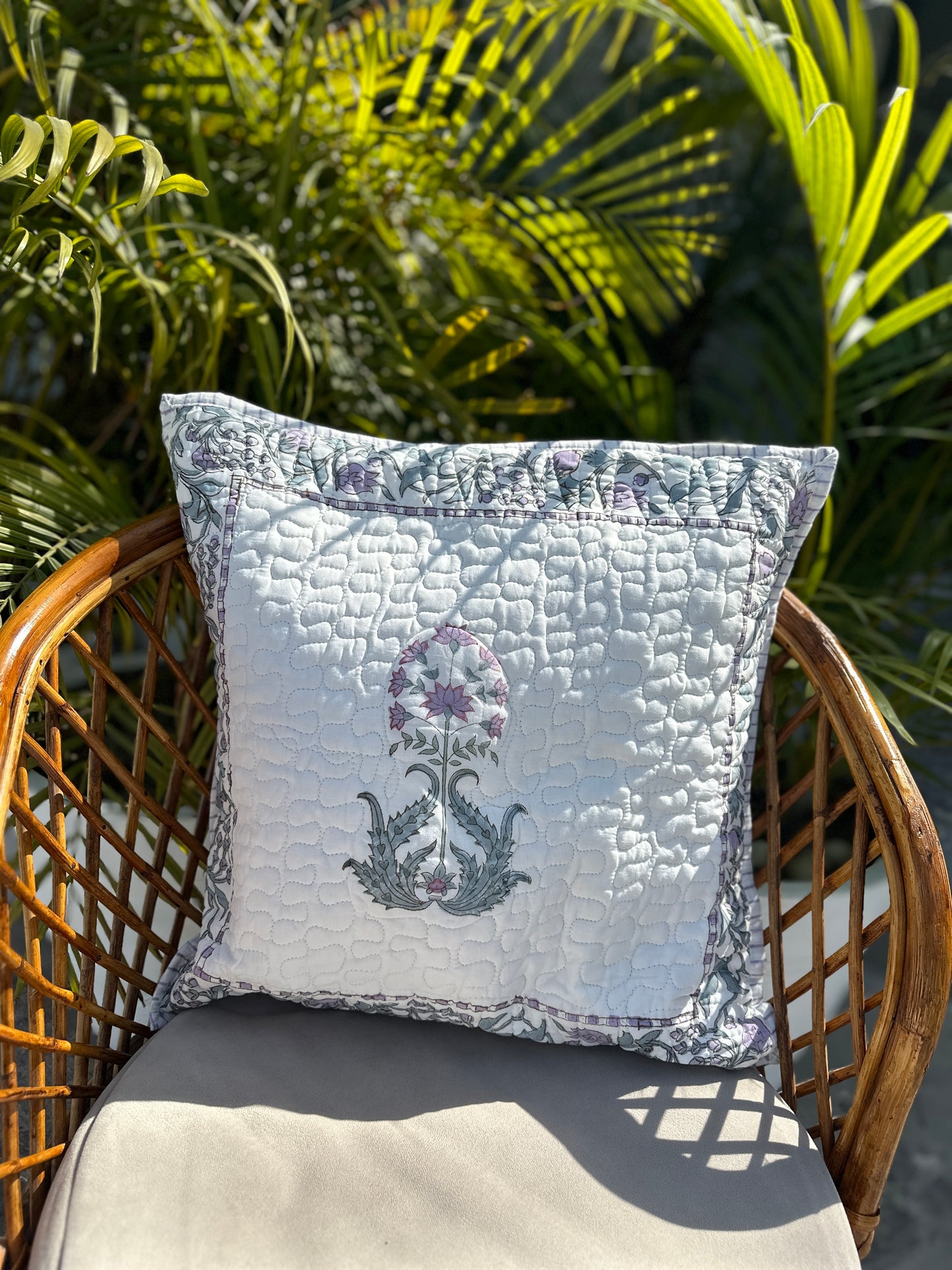 Quilted cushion cover